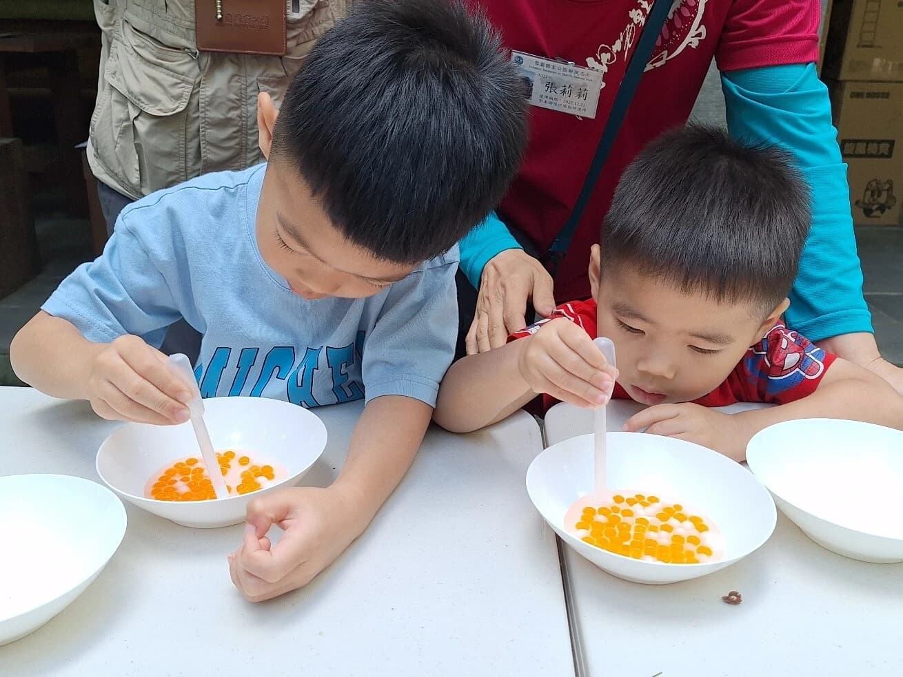 雪霸國家公園鮭魚123親子體驗，一同化身櫻花鉤吻鮭守護者！
